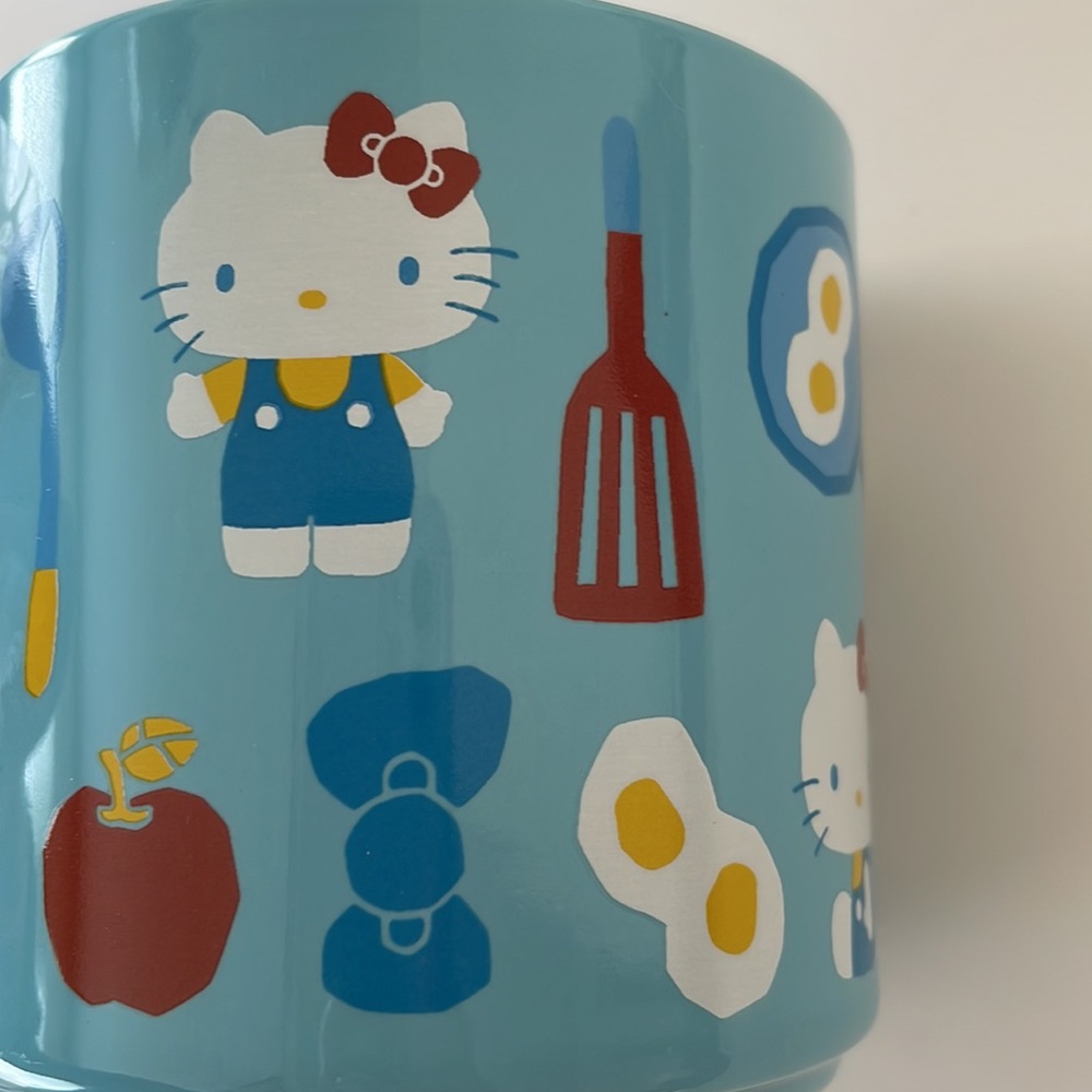 Hello Kitty Mug - Picture 9 of 9